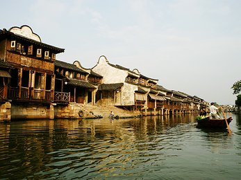 【中青旅】上海迪士尼乐园+苏州+杭州西湖+乌镇5日游赠送千古情主题酒店(★承诺:全程0购物,保证不进店,绝不进博物馆形式的购物,真! 产品编号:105224)咨询热线:4008-902-163-国内游-中青旅百变自由行